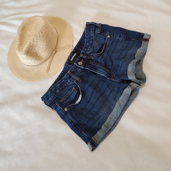 Jean Short - Picture 1 of 3